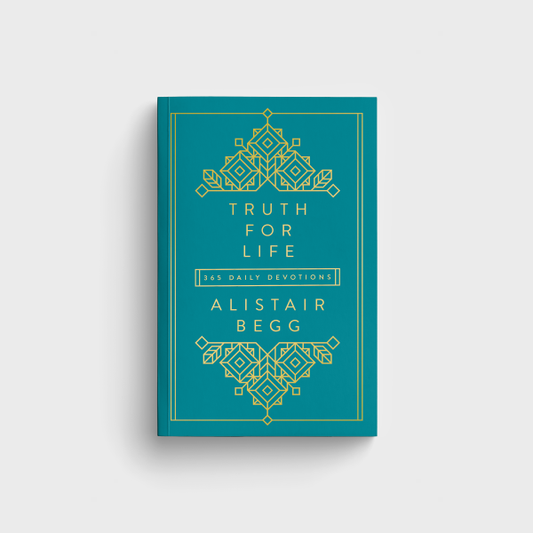 Truth for Life: 365 Daily Devotions